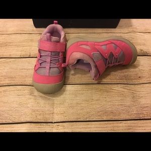Toddler girls sneakers(Used)